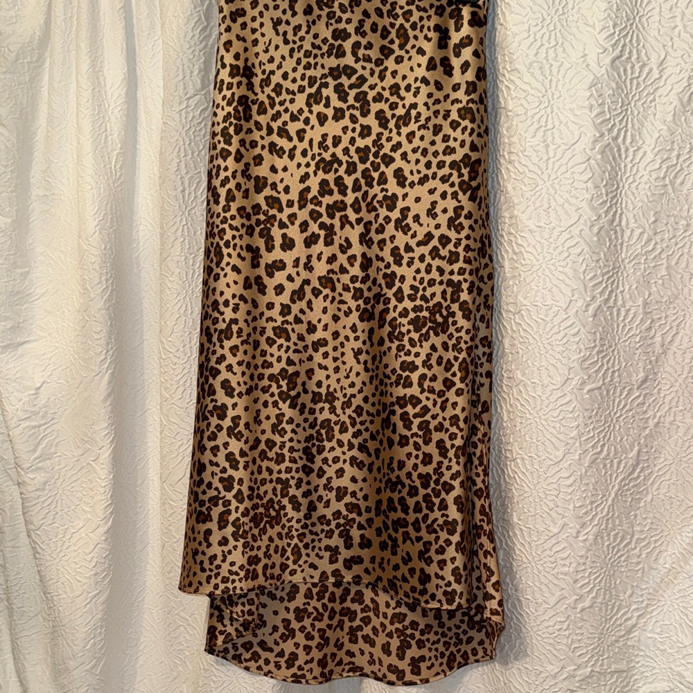 Abercrombie & fitch Leopard Print Midi Skirt with slit